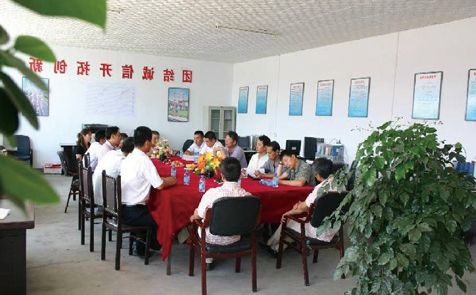 2010年公司领导在路桥第二工程公司检查指导工作